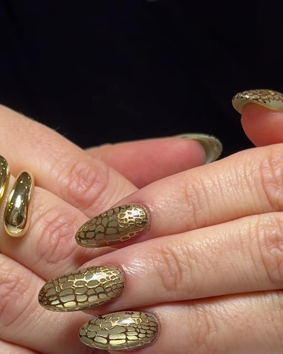 Gold chrome snake-texture nail art by Megan Ho Nails